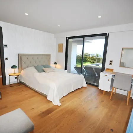 Contemporary Sea View Near *